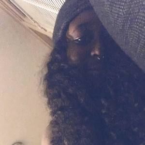 Meet your Posher, Ebonie